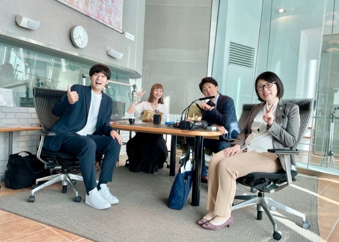 FM福岡「ほっと一息～弁護士さんとのティータイム」に出演。福岡支店・岩橋弁護士が高齢者問題を解説